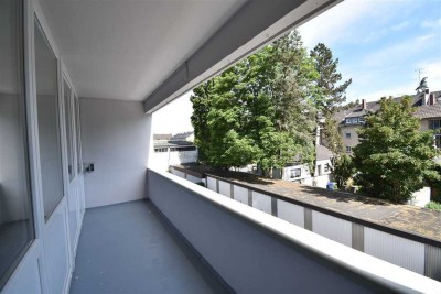 Renoviert! Moderne 2-Zimmer-Maisonette-Whg mit großem Balkon