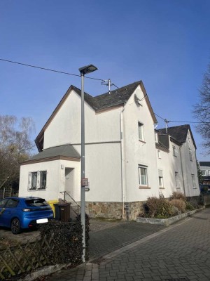 Gepflegtes 4-Zimmer-Haus mit Einbauküche in Koblenz-Arzheim