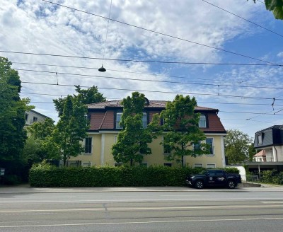Traum 7-Zimmer-Maisonette-Wohnung nahe Nymphenburg Schloss mit Garten und Terrasse