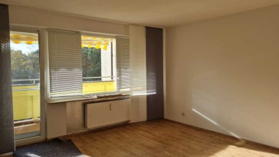 Helle 2-Zimmer-Wohnung mit Balkon im 5. OG in Erlangen-Büchenbach