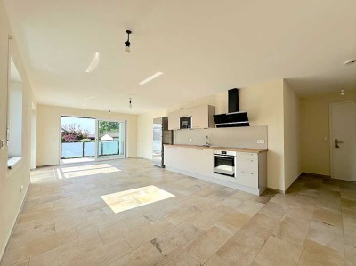 *Noch heute besichtigen* Neubau trifft Lebensqualität – Stilvoll wohnen in bester Lage von Türkheim