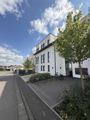 Helle, moderne Dachgeschoss Wohnung in zentraler Lage von Wettenberg-Wißmar
