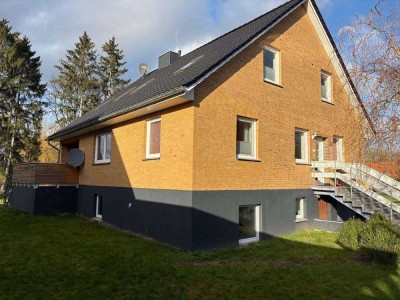 Helle und kompl. sanierte 3-Raum-DG-Wohnung mit gehobener Innenausstattung mit EBK und großem Balkon