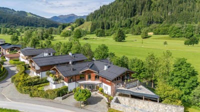 Moderne Haushälfte mit Kaiserblick