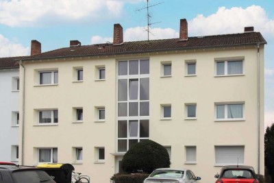 Gepflegt 3-Zimmer-Wohnung mit großem Keller + Dachbodenabteil (insgesamt ca. 20m² Stauraum)