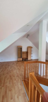 Gepflegte 1-Raum-Dachgeschosswohnung in Esslingen
