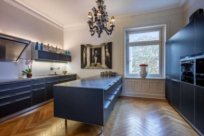 ULI VOGELER GmbH - Historischer Charme trifft moderne Eleganz - STILVOLLE MAISONETTE-WOHNUNG