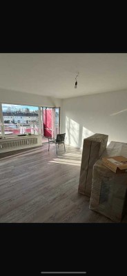 Stilvolle 1-Zimmer-Wohnung mit Balkon und EBK in Weilheim in Oberbayern