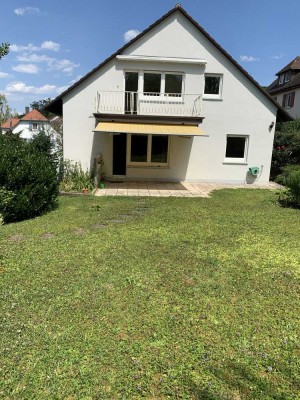 Geräumiges Traumhaus mit großem Garten