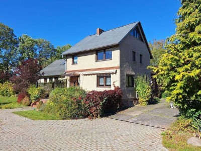 Einfamilienhaus mit Stallgebäude und parkähnlichem Grundstück in Levenhagen nahe Greifswald