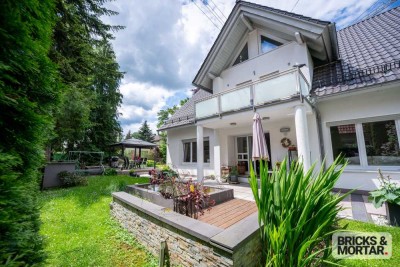 Das Traumhaus mit uneingeschränkten Möglichkeiten.
Ob als Einfamilienhaus oder Zweifamilienhaus.