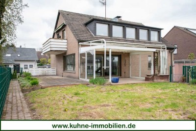 Freistehendes Einfamilienhaus mit Blick ins Grüne
