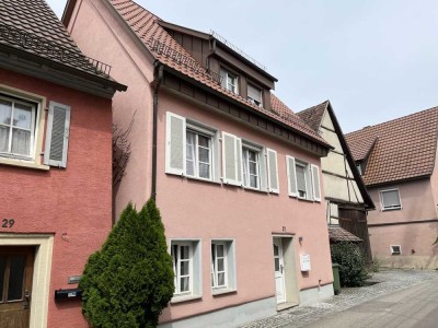 Schön renoviertes Einfamilienhaus im Herzen von Niedernhall !!!