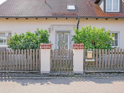 Geräumige Doppelhaushälfte in gefragter Lage – erschwinglich durch Erbpacht