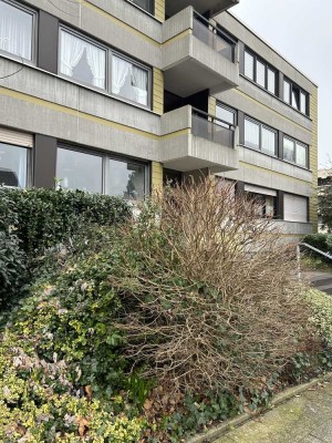 Erstbezug nach Sanierung mit Balkon und EBK: Geschmackvolle 3-Raum-Erdgeschosswohnung