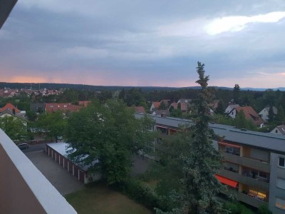 Gepflegte 3-Zimmer-Wohnung mit Balkon und EBK in Schwaig
