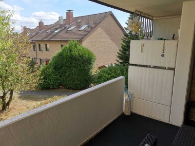 Helle, moderne 3-Zimmer Wohnung mit Balkon und Garage