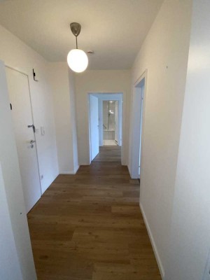 Schöne, großzügig geschnittene 2-Zimmer-Wohnung mit großem Südbalkon in Osnabrück Weststadt