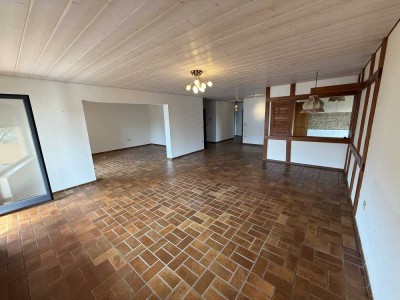Großzügige 3 bis 4 Zimmer Wohnung mit Balkon in einer schönen Wohnlage von Zirndorf