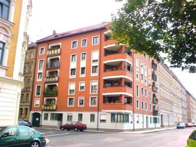 TOP BEZUGSFREI! Ruhige Lage! 3-Zimmer-Etagenwohnung mit EK und Stellplatz zu verkaufen!