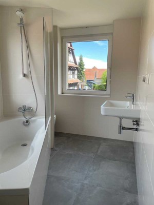 Attraktive und vollständig renovierte 4-Raum-Wohnung in Rheinau