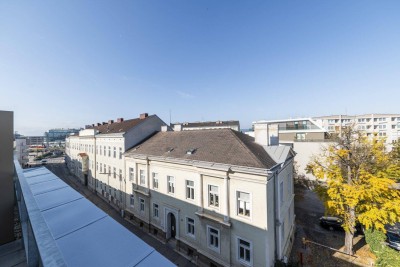 PROVISIONSFREI! Letzte noch verfügbare Dachgeschoß-Wohnung | 3 Zimmer zentral begehbar | Terrasse mit Fernblick