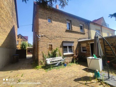 Gemütliches Einfamilienhaus | mit Hof und Garten