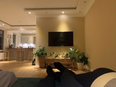 Stilvolle 4-Zimmer-Penthouse-Wohnung mit gehobener Innenausstattung mit Balkon und EBK in Hanau
