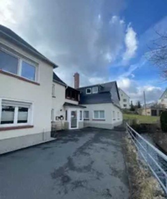 Wohnen & Praxis in einem Haus! Entweder Eigennutzung oder Kapitalanlage!