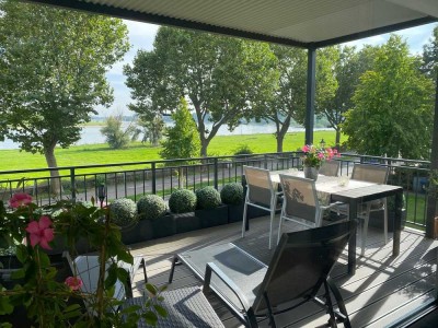 Traumhafte 4,5 Zimmer Wohnung mit Panoramarheinblick & großem Südbalkon in 1. Rheinlage!