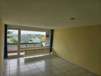 Helle 2-Zimmer Wohnung mit Balkon im 4. OG in Dreieich