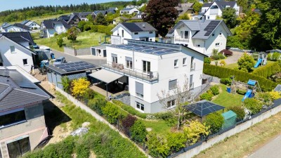 Wohnen und Arbeiten in Bestlage - Modernes Haus im Schauinsland