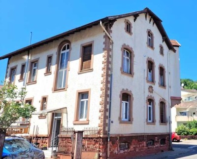 Charmante Maisonettewohnung mit Potenzial !