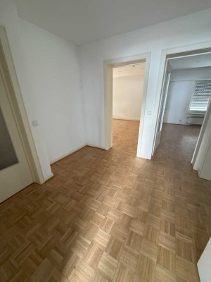 Attraktive EG-Wohnung mit Garten & Stellplatz – befristet bis Juli/August 2026