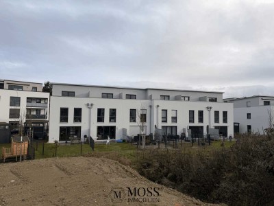 TRAUMHAUS MIT DACHTERRASSE & PHOTOVOLTAIK – direkt an der Schweizer Grenze!