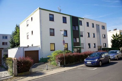 Stilvolle 3-Zimmer-EG-Wohnung mit Balkon in Offenbach Bieber