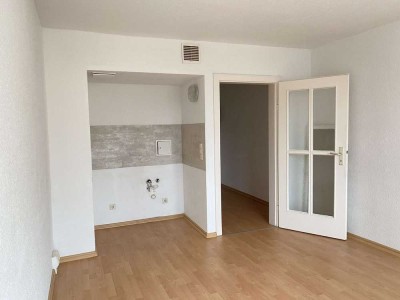 Azubis und Berufspendler aufgepasst - Gemütliche 1 Raum Wohnung im 1.OG