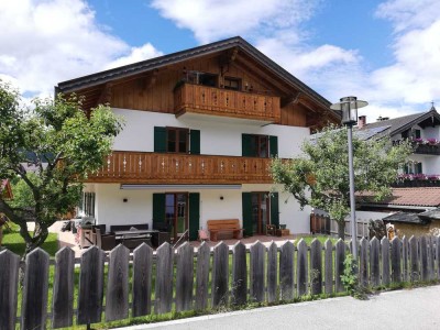 Erstbezug nach Sanierung: Attraktive 2-Raum-Wohnung in Mittenwald
