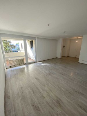 Charmante 2,5-Zimmer-Wohnung mit Balkon und moderner Einbauküche