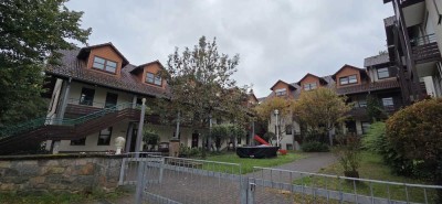 *** Grosszügige Dachgeschoss Maisonette Wohnung in ruhiger Lage ***