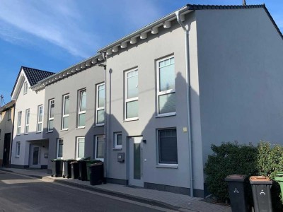 Zweitbezug von 2023 errichtetem Reihenhaus in St. Augustin-Meindorf