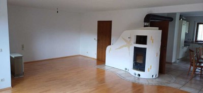 Schöne und modernisierte 3-Zimmer-Wohnung mit Balkon und EBK in Starzach - Börstingen