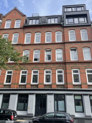 Im Auftr.: In Kürze frei! Modernisierte Altbau-Whg. mit 3-Zi. und Balkon am Schrevenpark