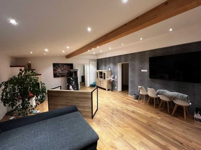 Frisch renovierte Wohnung zu vermieten.