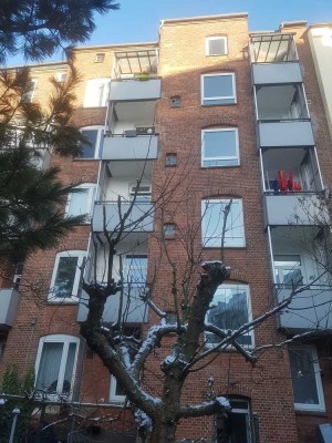 Kiel - Nähe Brauereiviertel: Vermietete 2 Zimmer Eigentumswohnung mit Balkon zu verkaufen.