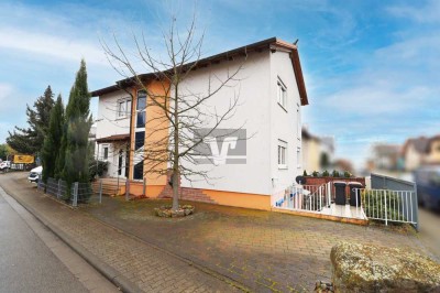 Hier macht Wohnen Spaß! Exklusives 
Einfamilienhaus mit Einliegerwohnung!
