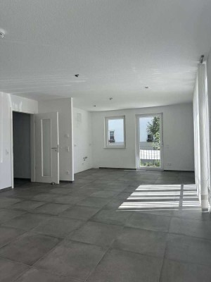 Traumhafte 2 Zimmer Wohnung am Schloß Zossen mit Gartennutzung