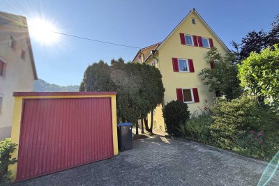 Freie sanierungsbedürftige 2-Familien-Doppelhaushälfte in Unterhausen mit Garten und Garage