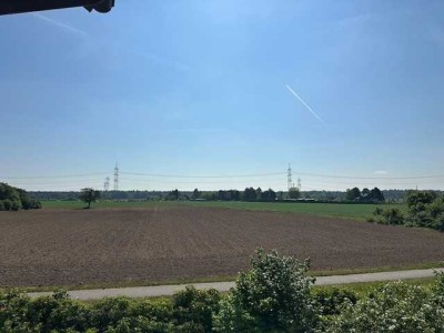 Exklusive 3-Raum-Wohnung mit gehobener Innenausstattung mit Balkon in Linkenheim-Hochstetten