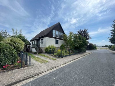 Freistehendes Einfamilienhaus mit Garage auf ruhigem eingezäuneten 804m² großem Grundstück in Meine